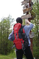 Nahrbtnik Mountains 50 L za pohodništvo rdeča